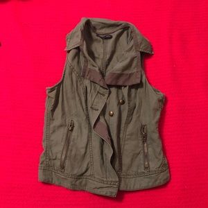 ADORABLE ARMY GREEN VEST